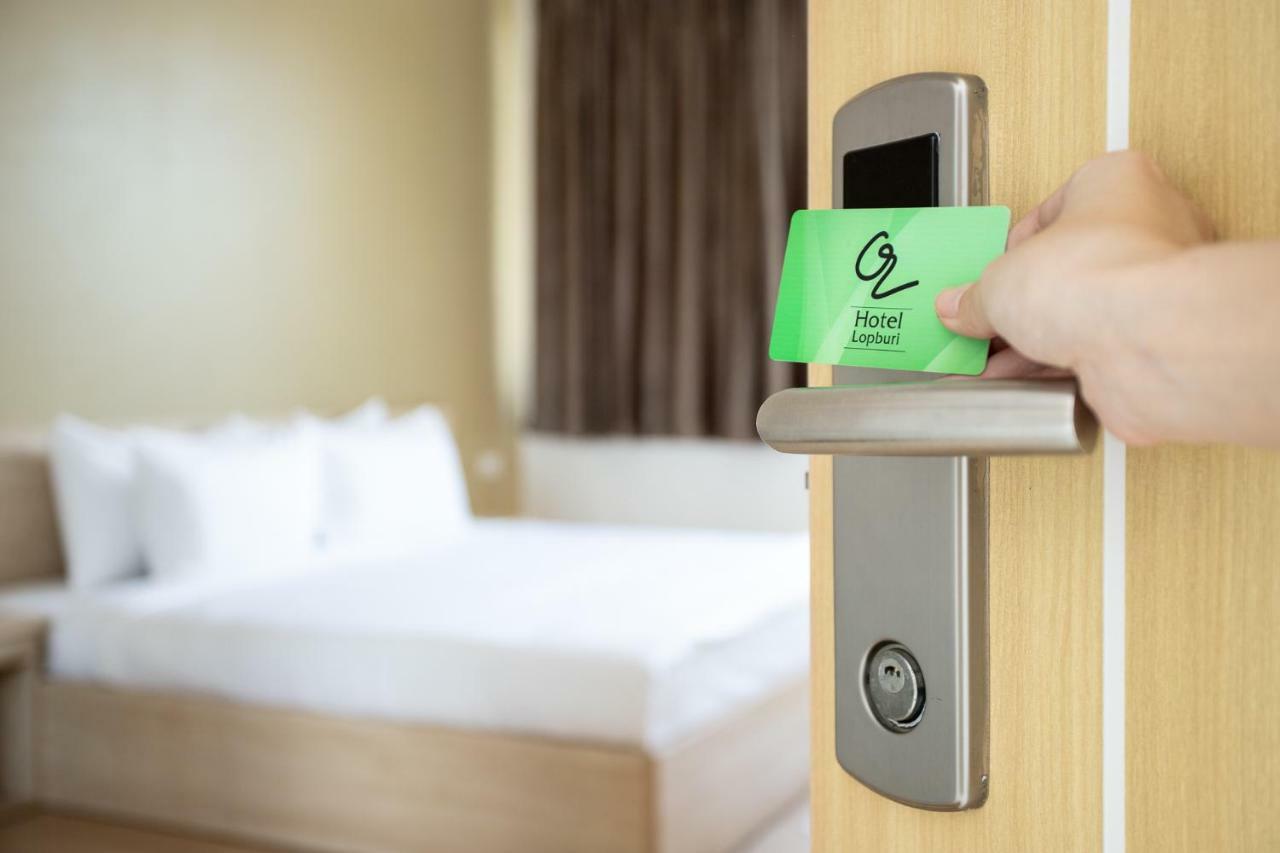 O2 Hotel Lop Buri エクステリア 写真